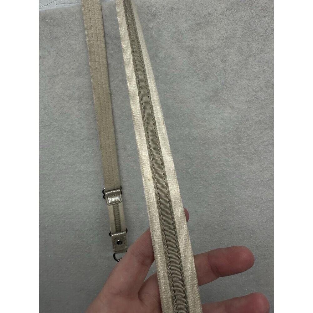 Coach Poppy Swingback Crossbody‎ Purse Silver Accents - Picture 4 of 11